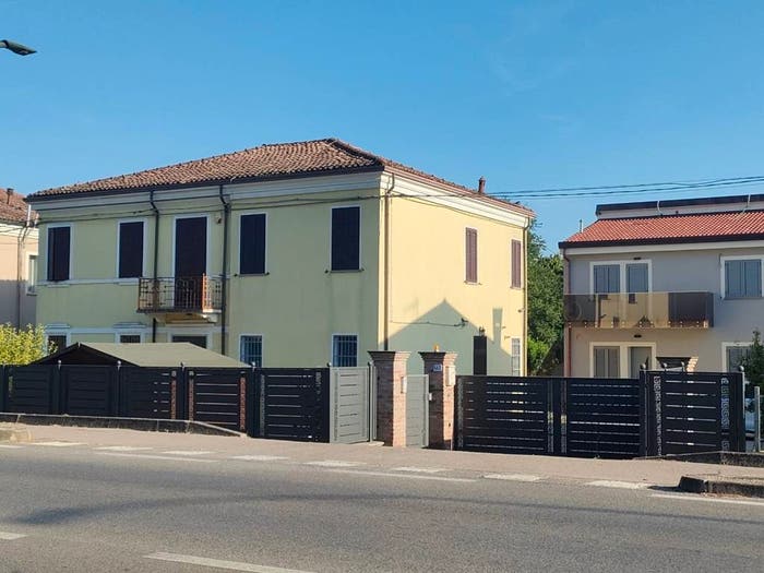 Casa con 5 locali in vendita in Via Modena, Porotto Cassana, Ferrara