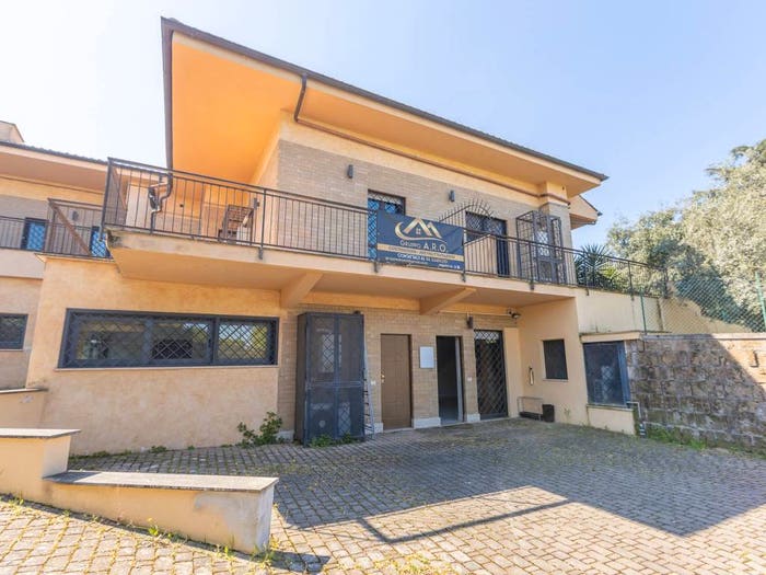 Appartamento bilocale in vendita in Viale Enrico Fermi, Frascati