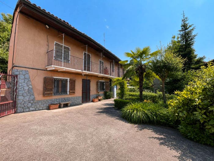 Casa con 5 locali in vendita in Via Torino, Centro, Montà