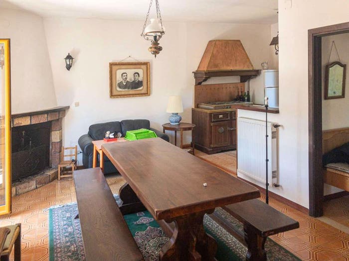 Casa quadrilocale in vendita in via Villa Colapietro, Leonessa