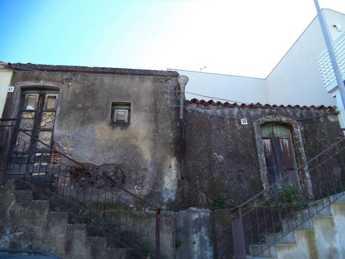 Casa quadrilocale in vendita in Via Nicola Maugeri, Centro, Aci Sant'Antonio