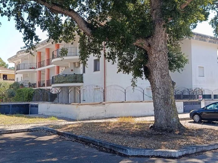Appartamento trilocale in vendita in Viale Roma, Villa Claudia, Anzio