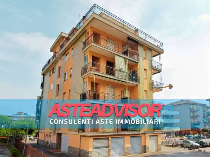 Appartamento trilocale in vendita in Via Michelangelo, Borghetto Santo Spirito