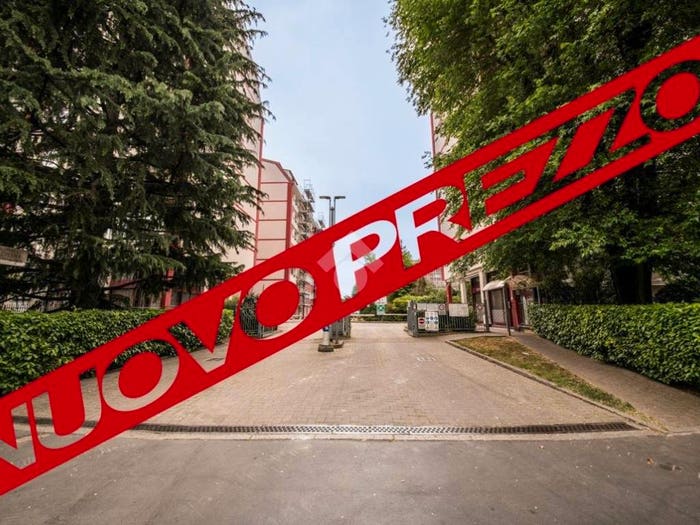 Appartamento quadrilocale in vendita in VIA RIMINI, Famagosta, Milano