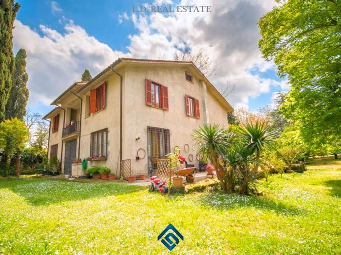 Casa con 6 locali in vendita in Località Il Cappuccino, Capranica