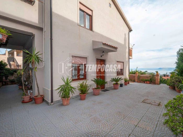 Casa con 6 locali in vendita in Strada Provinciale, Curcuraci, Messina