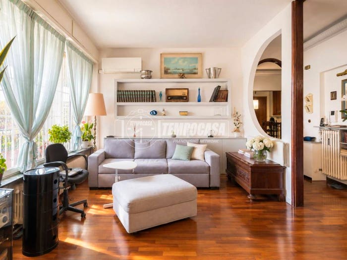 Appartamento quadrilocale in vendita in Via Almerico da Schio B, Giambellino, Milano