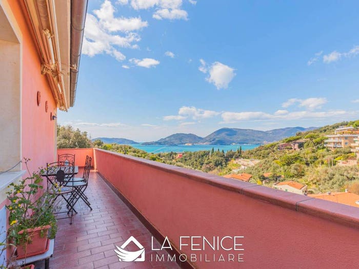 Appartamento quadrilocale in vendita in Via Santa Teresa, Baia Blu Pozzuolo Tre Strade, Lerici