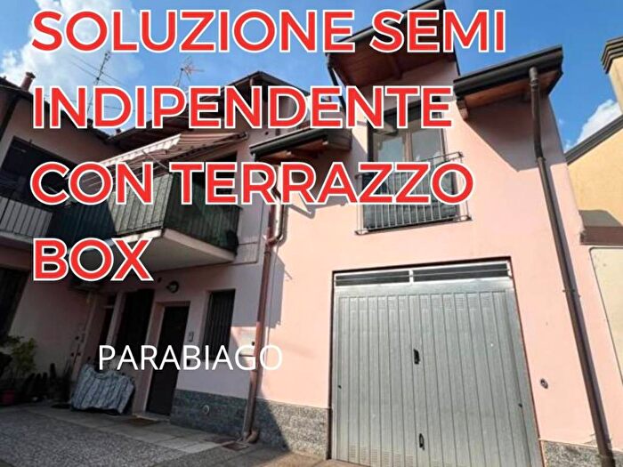 Appartamento trilocale in vendita in Via Santa Maria, Centro, Parabiago