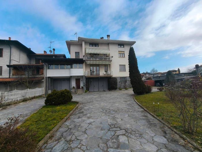 Casa con 6 locali in vendita in Via Repubblica, Gattico, GatticoVeruno