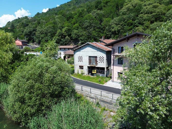 Casa trilocale in vendita in Via Loco Fontana, Sorico