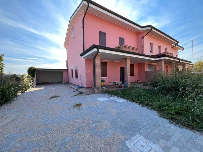 Appartamento trilocale in vendita in Casaletto, Viadana