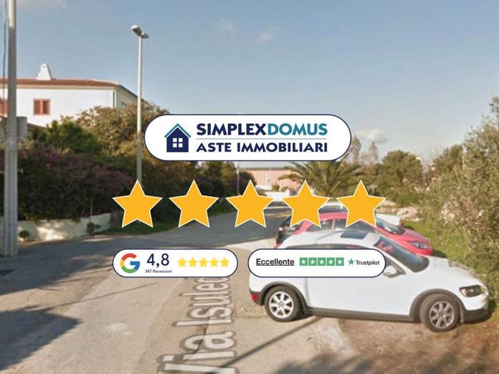 Appartamento quadrilocale in vendita in Via Isuledda, La Maddalena