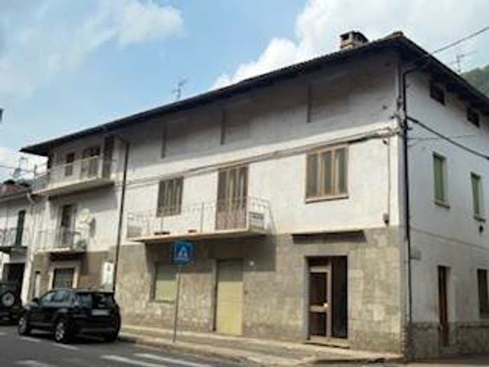 Casa in vendita in Via Nazionale, Porte