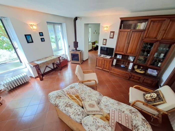 Casa quadrilocale in vendita in Via Reisci, Tribogna