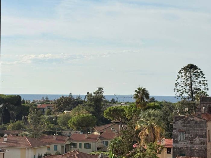 Appartamento trilocale in vendita in Via Louis Pasteur, Piani di Borghetto Ospedale, Bordighera
