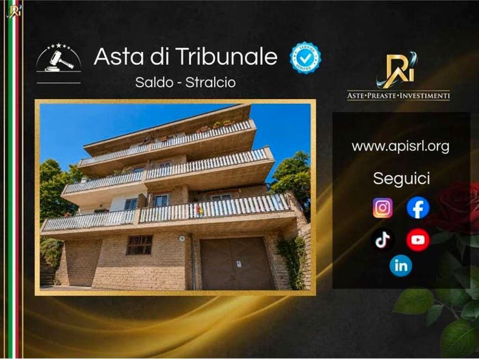 Appartamento quadrilocale in vendita in Via di Valle Morta, Borghesiana Finocchio Rocca Cencia, Roma