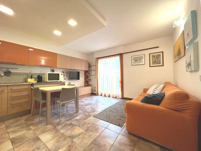 Appartamento quadrilocale in vendita in Viale Europa Unita, Centro, Grado