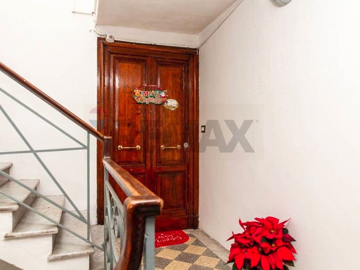 Appartamento con 6 locali in vendita in Via Monsignore Ventimiglia, XX Settembre Tribunale, Catania