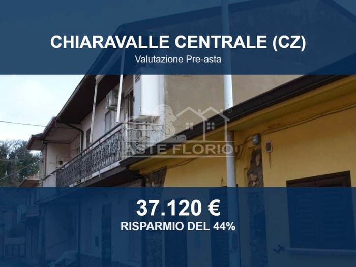 Appartamento con 5 locali in vendita in Via Giardino, Centro, Chiaravalle Centrale
