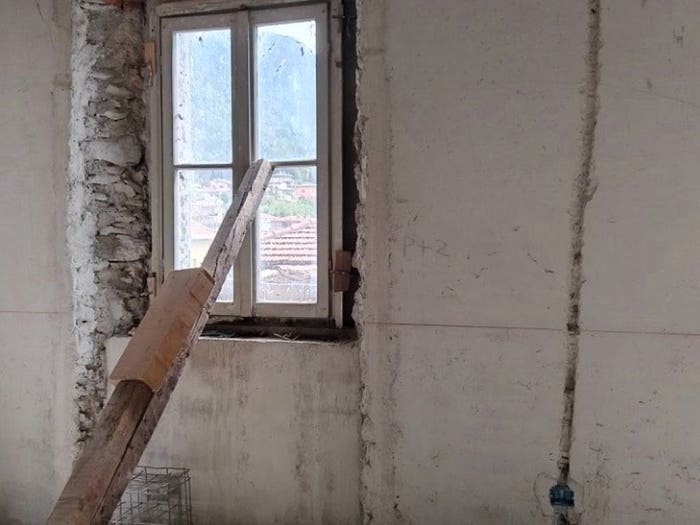 Casa con 6 locali in vendita in Piazza Giuseppe Verdi, Centro, Calolziocorte