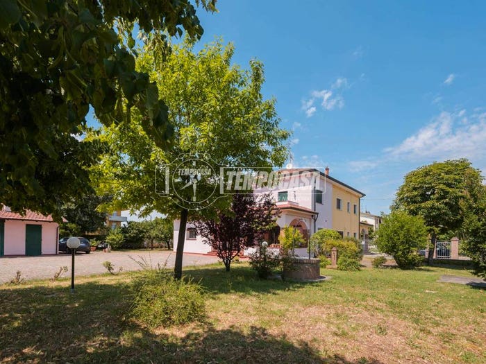 Casa con 5 locali in vendita in Via San Vitale Ovest, Fossatone, Medicina