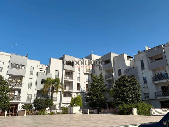 Casa con 6 locali in vendita in Piazzale Scipione de Monti, Partigiani Fondone, Lecce