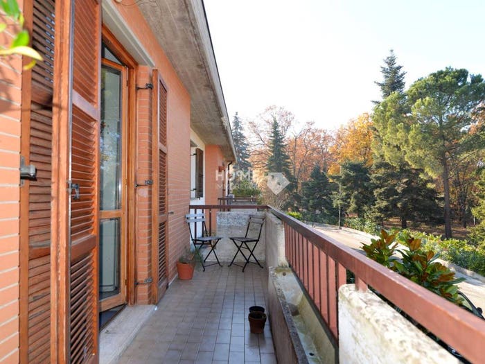 Appartamento con 5 locali in vendita in Via Sisto V, Centro, Urbisaglia