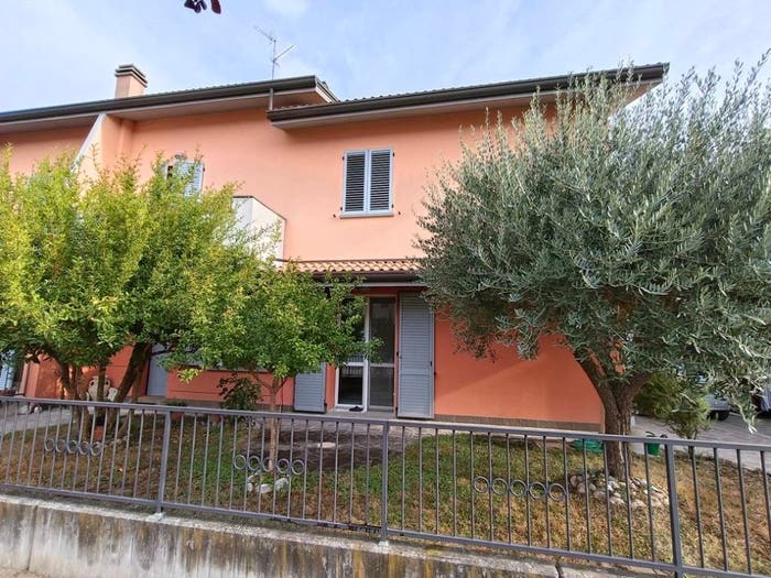 Casa con 6 locali in vendita in Via Madre Teresa di Calcutta, Sant'Agata sul Santerno