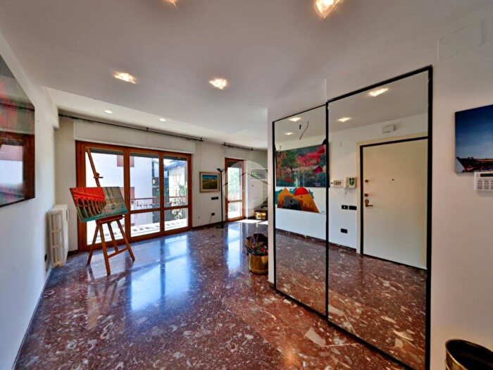 Appartamento quadrilocale in vendita in Viale Giovanni Bovio, Centro, Teramo