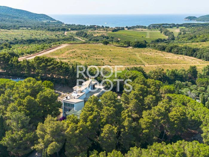 Casa con 6 locali in vendita in Località Sant'Albinia, Piombino