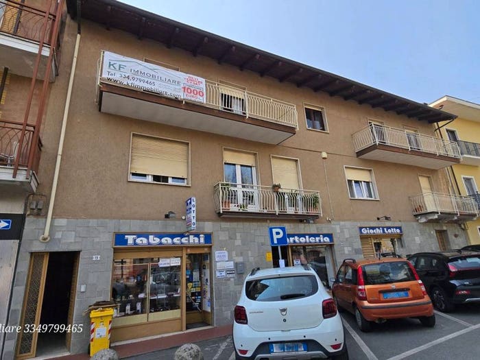 Casa con 6 locali in vendita in Corso Giacomo Matteotti, Centro, Favria