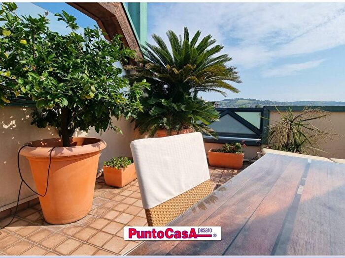 Casa trilocale in vendita in Via Vincenzo Rossi, Pantano, Pesaro