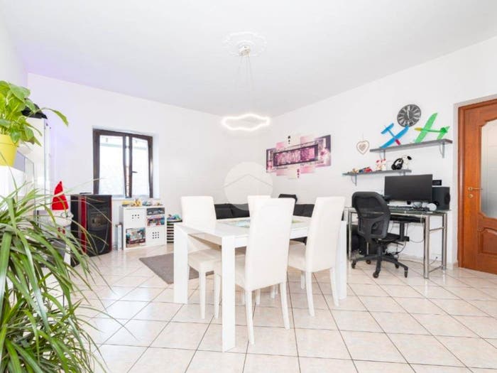 Appartamento quadrilocale in vendita in Via roma, Druento