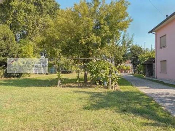 Casa con 5 locali in vendita in Quinto di Treviso