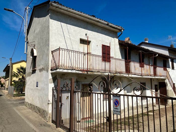 Casa con 6 locali in vendita in Via Giuseppe Amendola, Goido, Mede