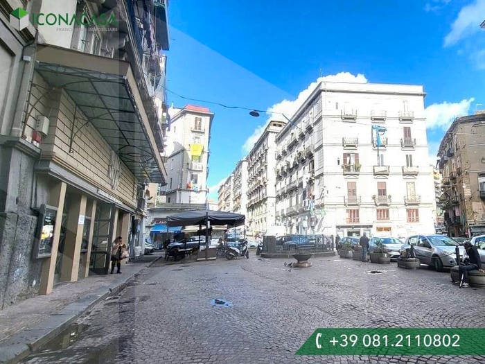Appartamento con 6 locali in vendita in Via Pietro Colletta, Tribunali, Napoli