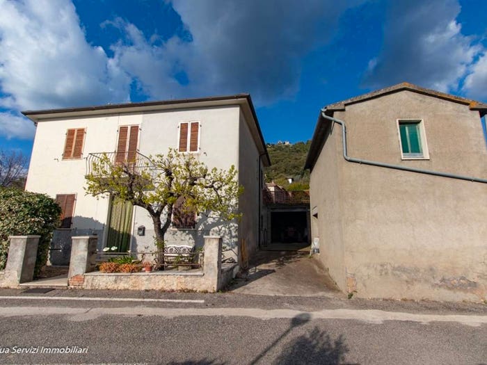 Casa con 6 locali in vendita in Via Rimembranze, Centro, Amelia