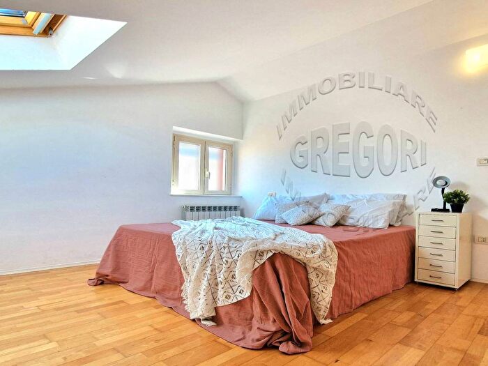 Casa con 5 locali in vendita in Corso Giuseppe Garibaldi, Porto San Giorgio