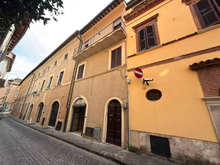 Appartamento trilocale in vendita in via dei sanizi, Rieti