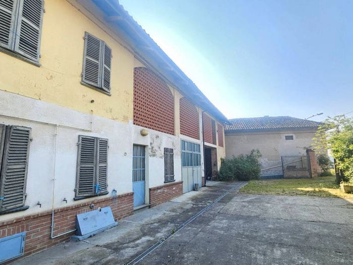 Casa con 6 locali in vendita in REGIONE VALLE, Castell'Alfero