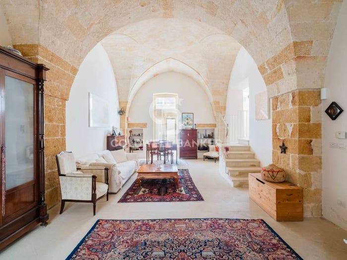 Casa con 6 locali in vendita in Via Dè Vacchedano, Centro Storico, Brindisi