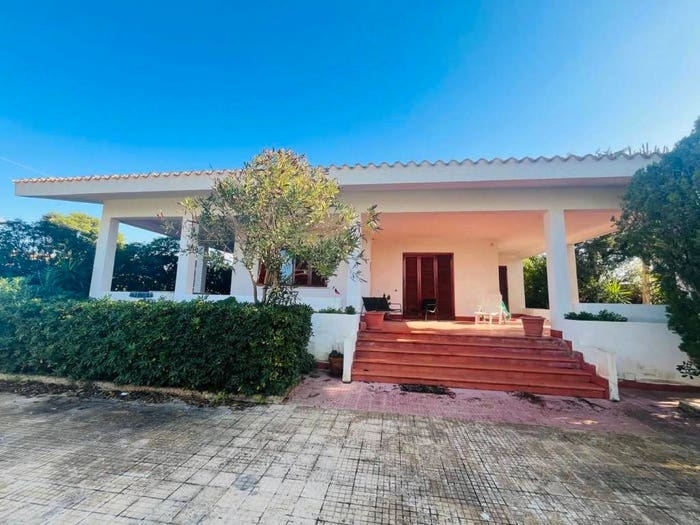 Casa quadrilocale in vendita in Via Alba, Marausa Lido, Misiliscemi