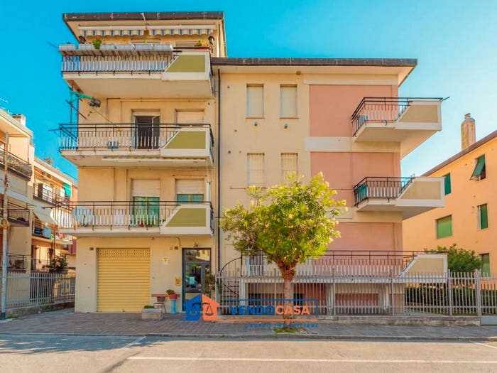 Appartamento bilocale in vendita in Viale Europa, Spotorno