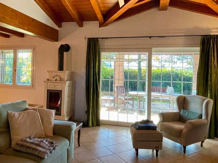 Casa con 5 locali in vendita in Viale Giacomo Leopardi, Fontanafredda