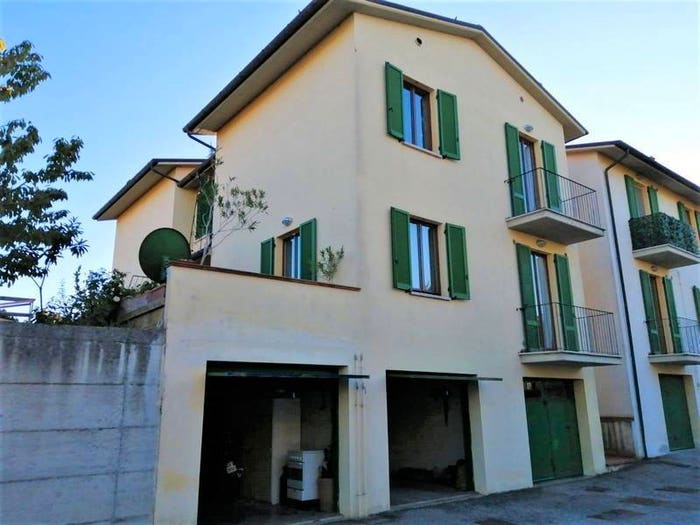 Casa con 6 locali in vendita in Via D'Arezzo, Centro, Foiano della Chiana