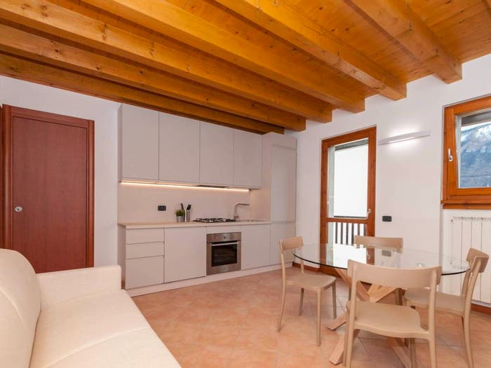 Appartamento trilocale in vendita in Strada Pendezzo, Bianzano