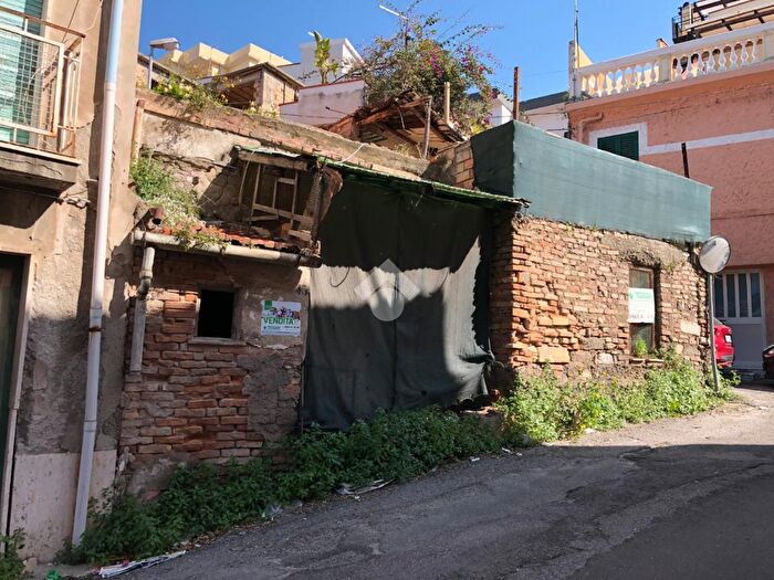 Casa quadrilocale in vendita in Via Trabocchetto I, Reggio Calabria