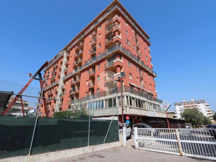 Appartamento trilocale in vendita in VIA LIVENZA, Santa Filomena, Montesilvano