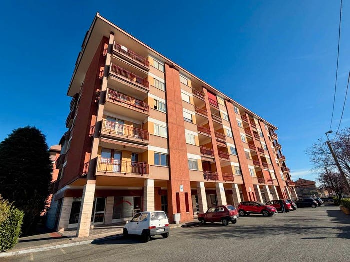 Appartamento con 5 locali in vendita in Strada Provinciale di Valdellatorre, Alpignano